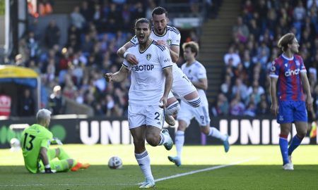 Pascal-Struijk-celebrates-scoring-for-Leeds