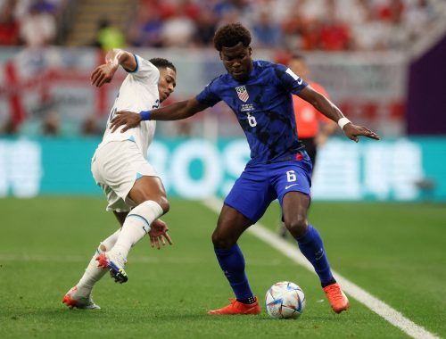 Yunus-Musah-in-action-for-the-USA