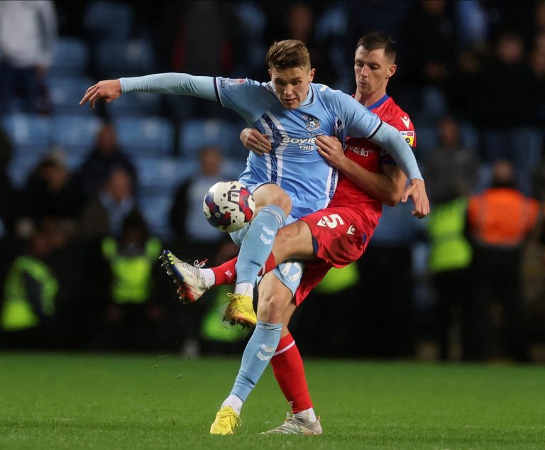 Viktor Gyökeres in action for Coventry City.