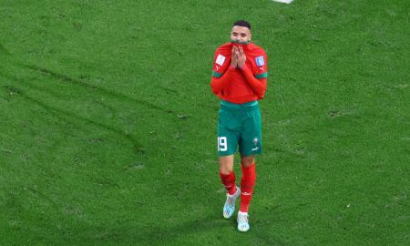 Youssef En-Nesyri in action for Morocco
