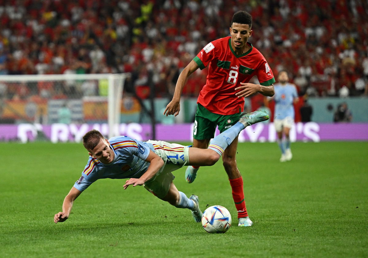 Manchester United: Red Devils 'still monitoring' Dani Olmo - Follow up