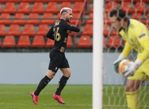 Standard Liege's Nicolas Raskin celebrates scoring their first goal
