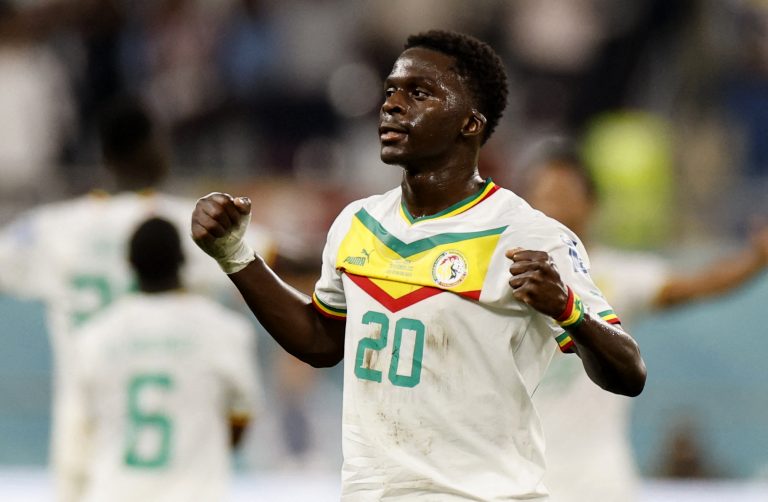 Bamba-Dieng-celebrates-for-Senegal