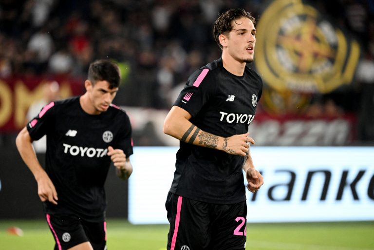 Nicolo-Zaniolo-during-a-warm-up-for-Roma