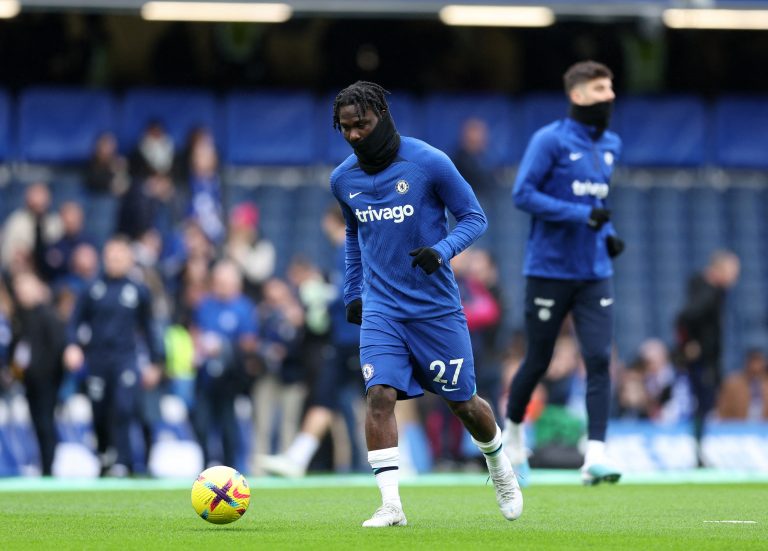 Chelsea: Potter slammed for substituting David Datro Fofana