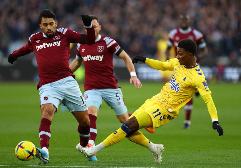 Newcastle willing to spend £62m on Lucas Paqueta