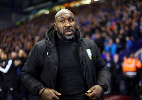 Darren-Moore-before-the-game-for-Sheffield-Wednesday