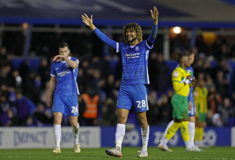 Dion-Sanderson-celebrates-for-Birmingham-City