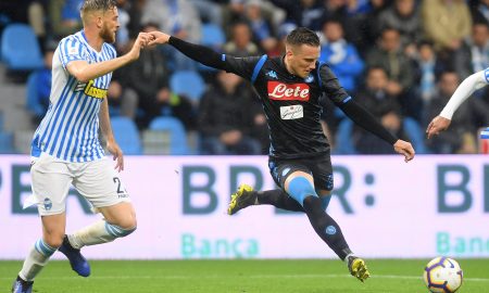 Piotr-Zielinski-in-action-for-Napoli