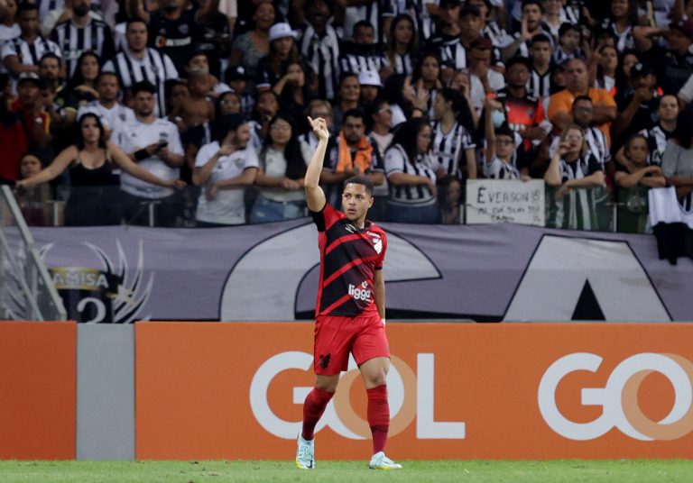 Vitor-Roque-celebrates-scoring-for-Athletico-Paranaense