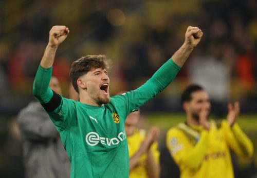 Borussia Dortmund's Gregor Kobel