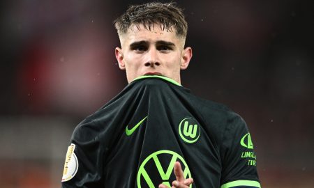 VfL Wolfsburg's Micky van de Ven