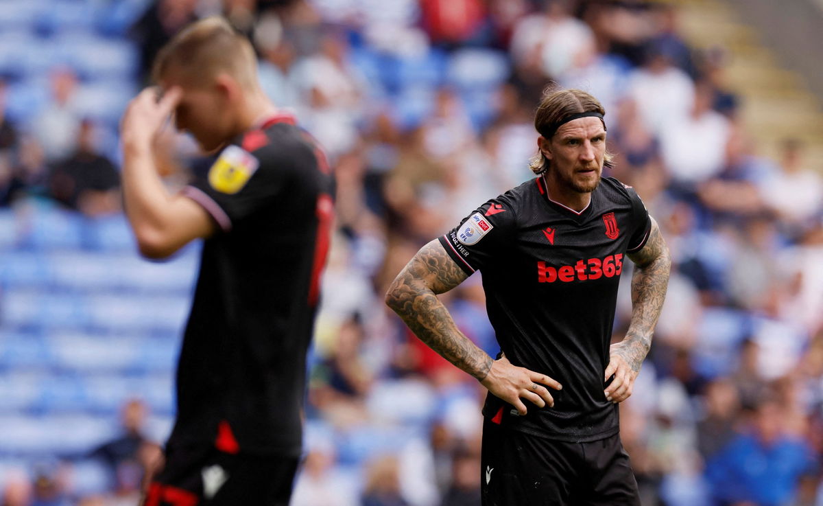 Sheffield Wednesday deal for Aden Flint is an 'open door' - League One News