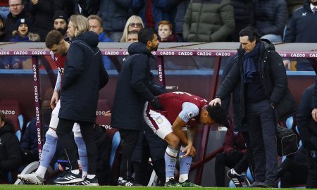 Aston Villa manager Unai Emery with Boubacar Kamara