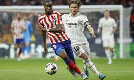 Geoffrey-Kondogbia-in-action-for-Atletico-Madrid