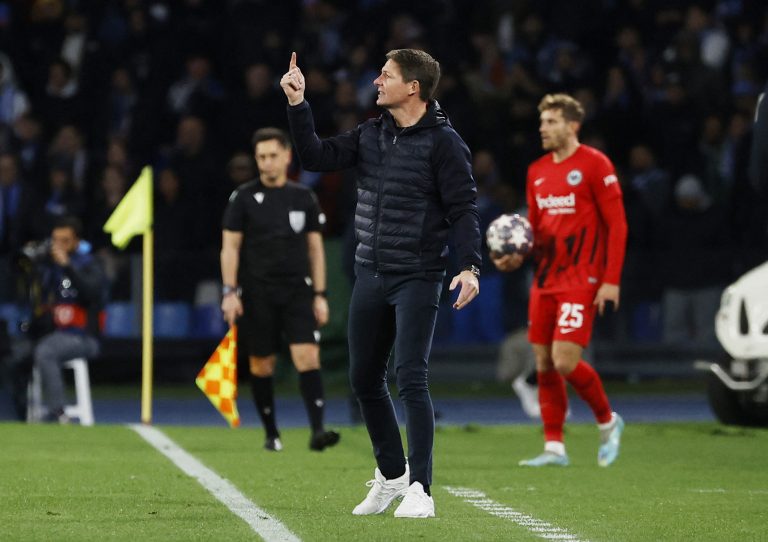 Eintracht Frankfurt boss Oliver Glasner instructs from the touchline
