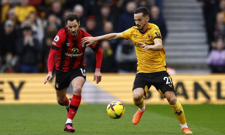 Pablo-Sarabia-in-action-for-Wolves