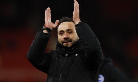 Roberto-De-Zerbi-celebrates-for-Brighton