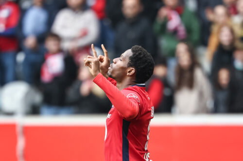 Newcastle join the race for “special” striker