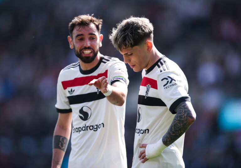 Bruno Fernandes, Alejandro Garnacho. (Ryan Pierse/Getty Images)