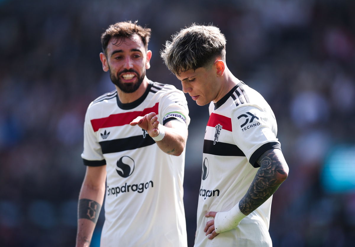 "Important" Manchester United star given 3 days to decide his future at the club - Manchester United