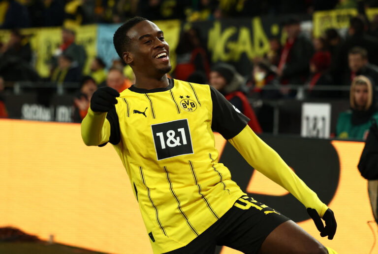 Chelsea’s initial €35m bid for England U-21 forward rejected, talks ongoing