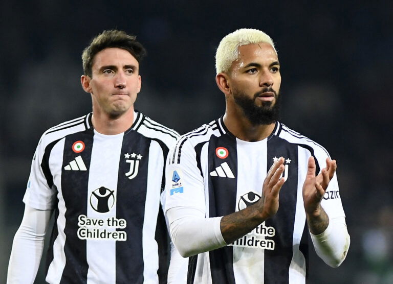 Andrea Cambiaso, Douglas. (REUTERS/Massimo Pinca)