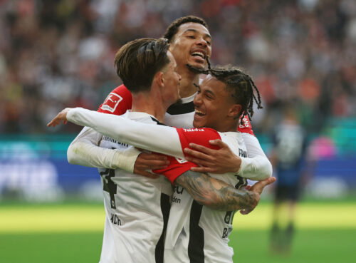 Eintracht Frankfurt's Robin Koch, Hugo Ekitike, and Jean-Matteo Bahoya. (REUTERS/Kai Pfaffenbach)