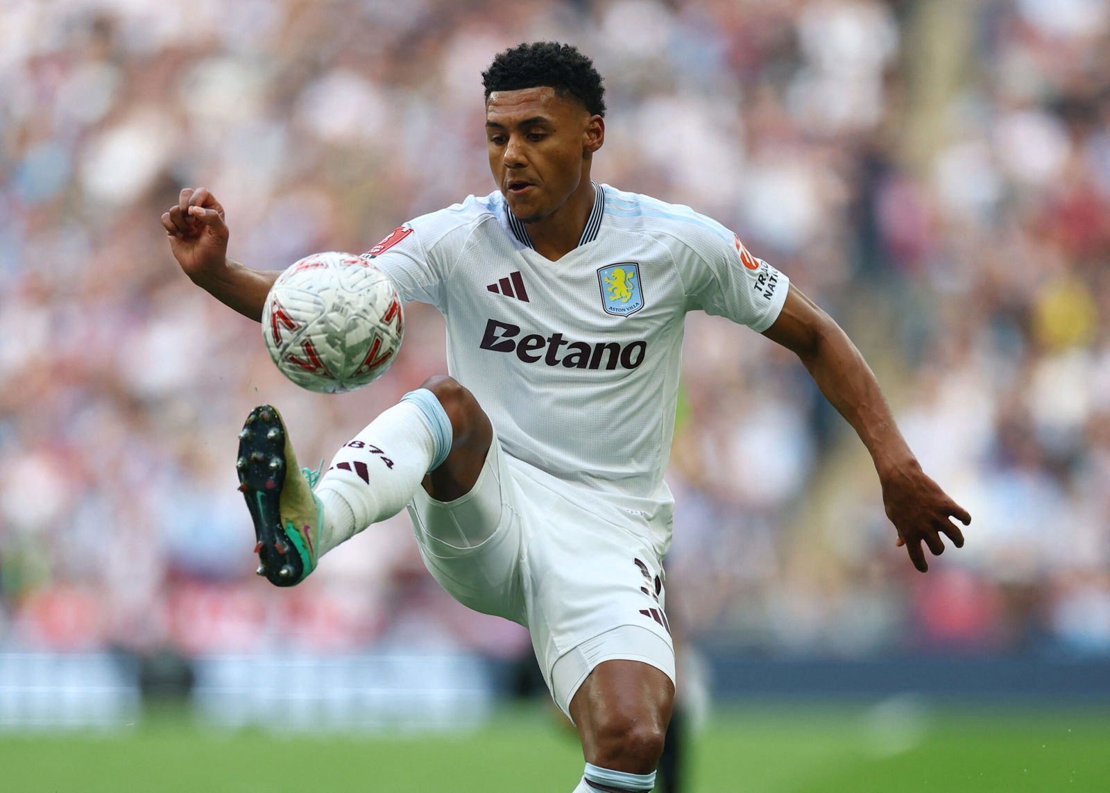 FA Cup - Semi Final - Crystal Palace v Aston Villa