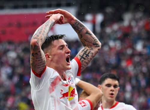 Manchester United and Newcastle set to battle for €70 million Bundesliga striker