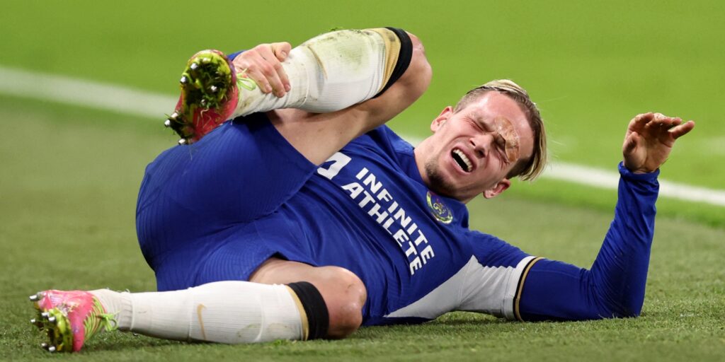 Myhailo Mudryk playing for Chelsea.
