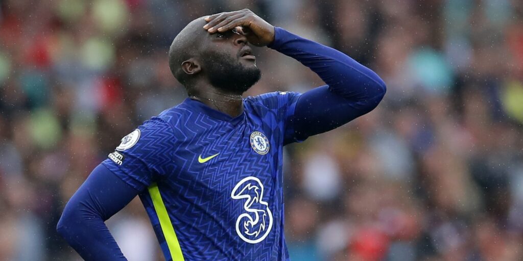 Romelu Lukaku playing for Chelsea.