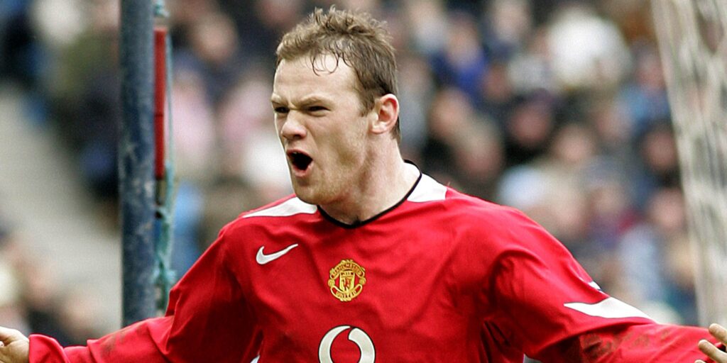 Wayne Rooney playing for Manchester United.