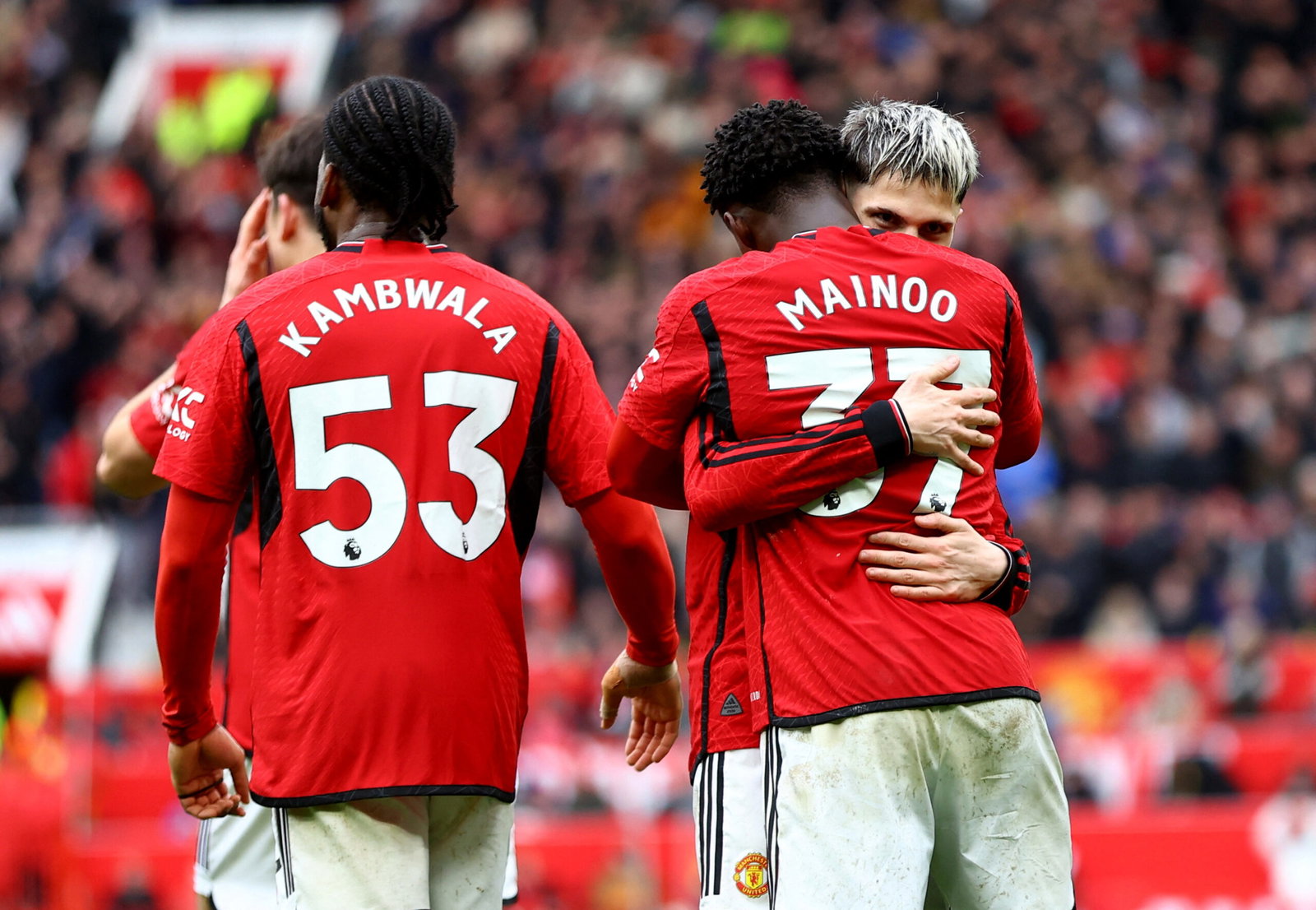 Manchester United's Kobbie Mainoo, Willy Kambwala and Alejandro Garnacho. (REUTERS/Carl Recine)