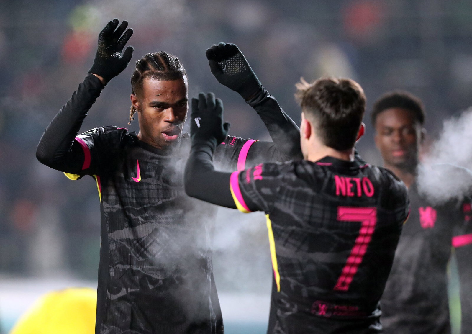 Chelsea's Carney Chukwuemeka and Pedro Neto. (REUTERS/Pavel Mikheyev)