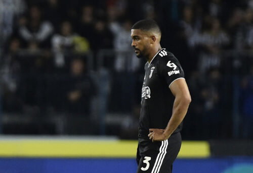 Manchester United and Liverpool set to battle Bayern Munich for Juventus star considered “unsellable”