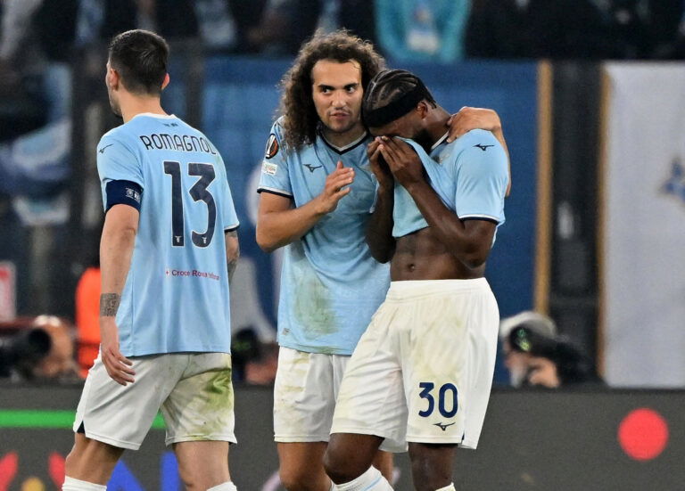 Lazio's Nuno Tavares and Matteo Guendouzi. (REUTERS/Alberto Lingria)