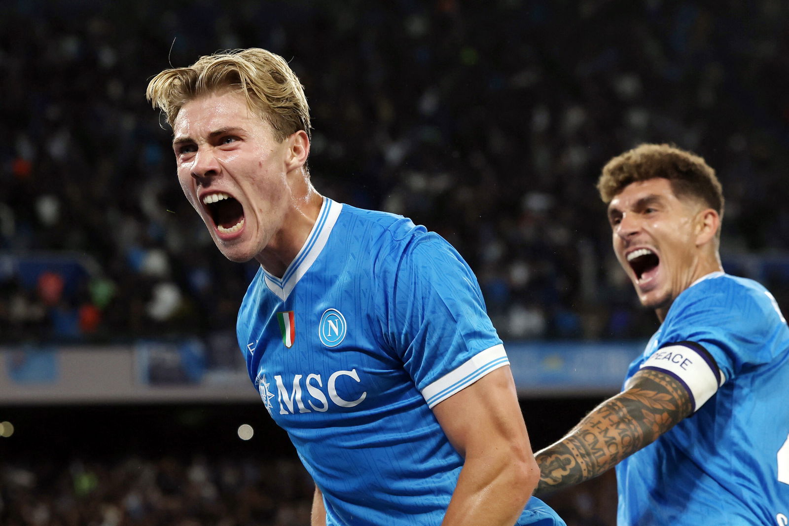 Manchester United give green light for £38m January striker deal