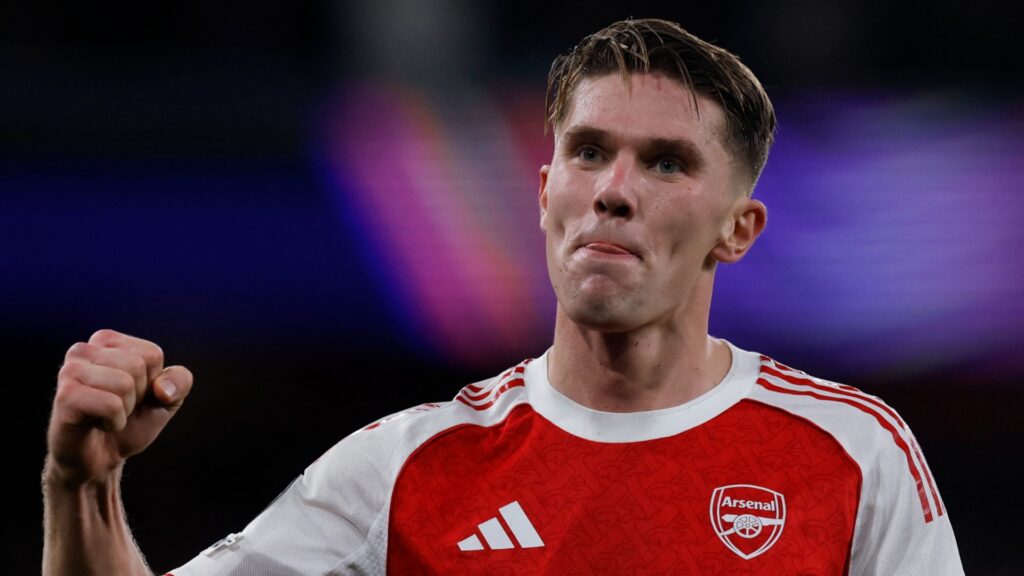 Arsenal striker Viktor Gyokeres celebrates during a match.