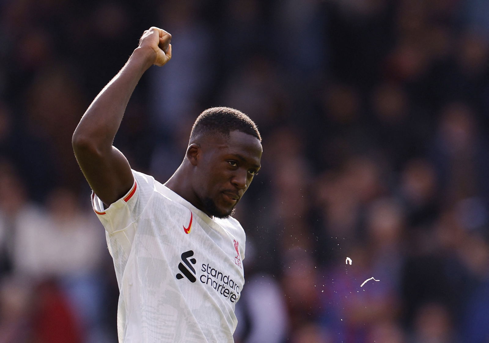 Bayern Munich make contact with Liverpool contract rebel