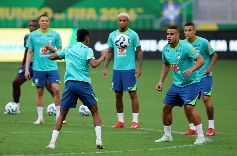 Brazil have a host of great players. (REUTERS/Adriano Machado)