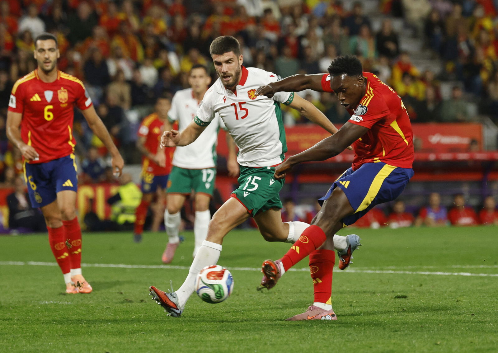 Tottenham monitoring “prolific” 36-goal Spain striker ahead of potential £70 million swoop