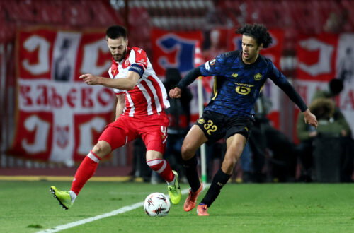 Red Star Belgrade's Mirko Ivanic in action with Lille's Ayyoub Bouaddi. (REUTERS/Zorana Jevtic)