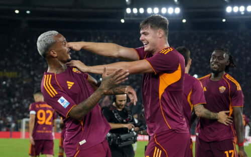 AS Roma's Wesley, Evan Ferguson. (REUTERS/Matteo Ciambelli)