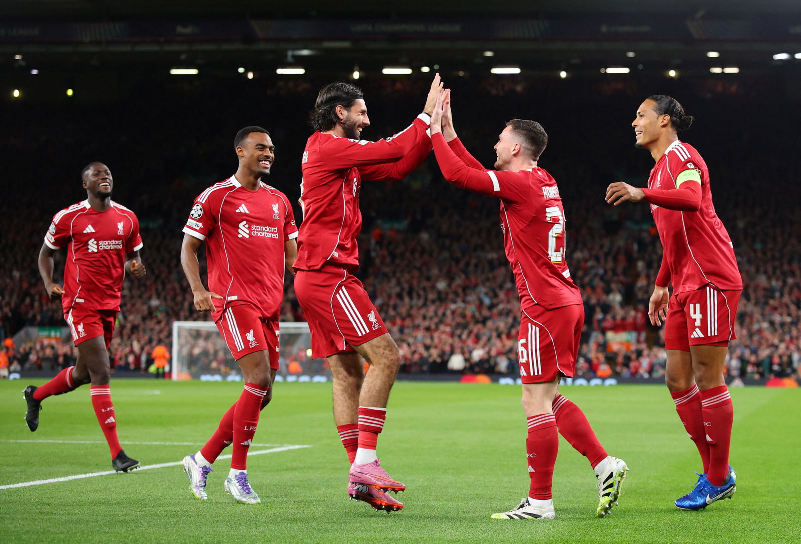 Tottenham “working on deal” to sign “first-class” Liverpool star before end of January window