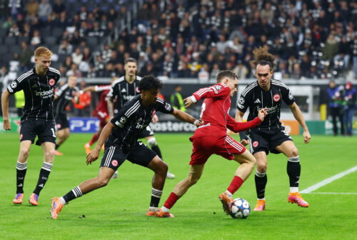 Manchester United to rival Manchester City and Arsenal for Bundesliga star