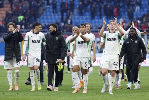 Manchester United to battle Inter Milan for top rated Serie A defender