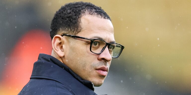 chelsea-manager-liam-rosenior