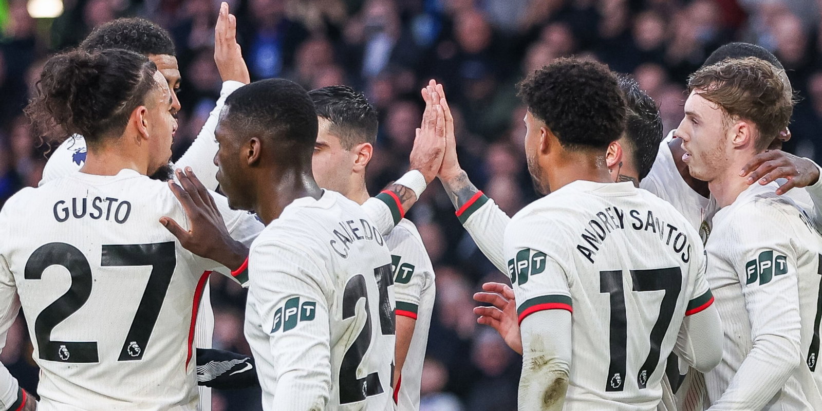 chelsea-team-celebrate-palmer