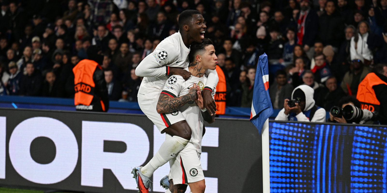 Enzo Fernandez, Moises Caicedo. (Darren Walsh/Chelsea FC via Getty Images)
